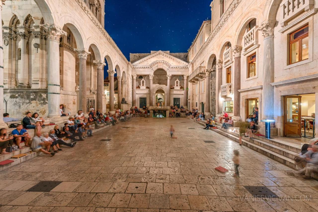 Studio Seven Minute Walk To Old Town Split Exterior photo